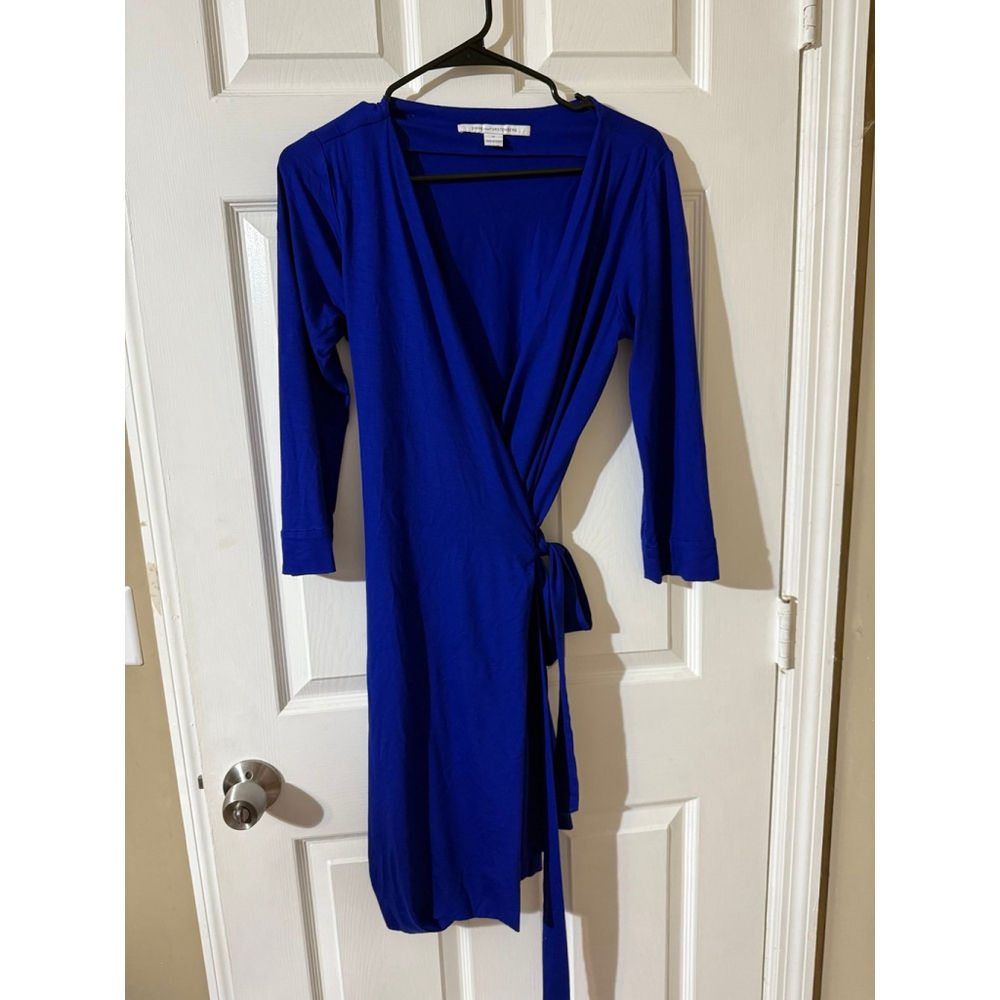 Diane Von Furstenberg Blue Wrap Dress size 10